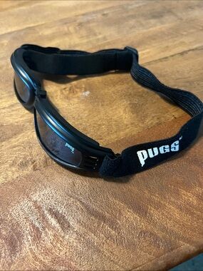 Pugs glasses.
